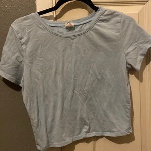 Plain light blue cropped t-shirt